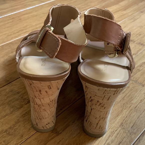 FRANCO SARTO Leather Carmel Wedge Sandals sz 8 - Picture 2 of 6